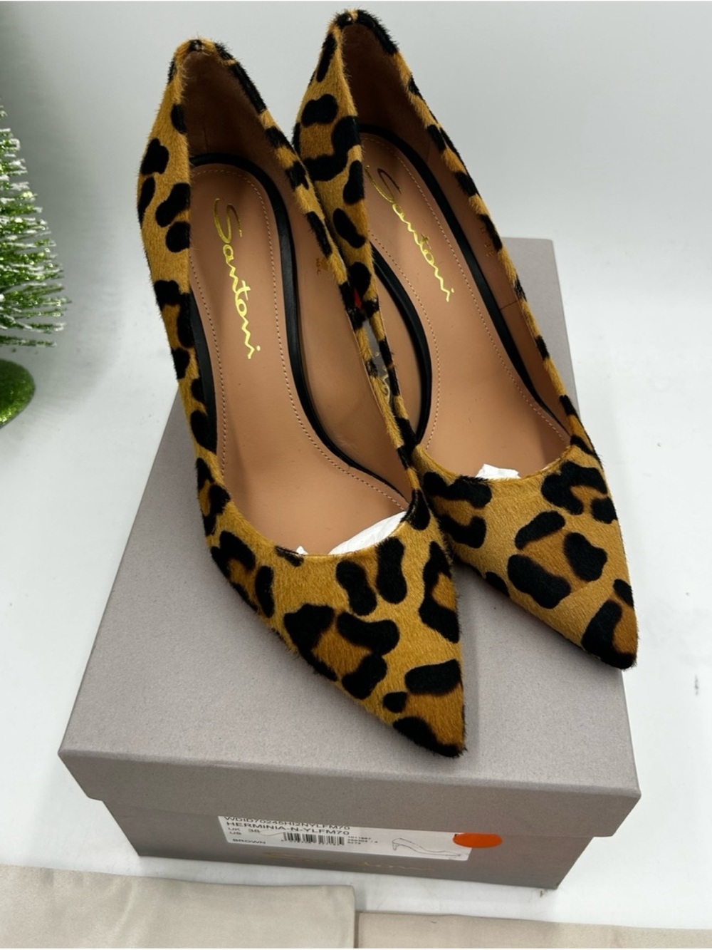 Santoni leopard print stiletto pumps size 38/8 US
made in Italy - Picture 2 of 9